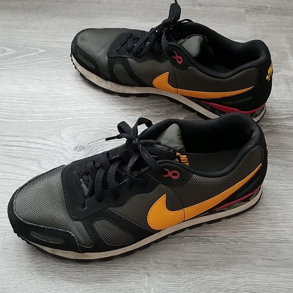 Nike Air Waffle Trainer, Men's 11.5D 2012 Model